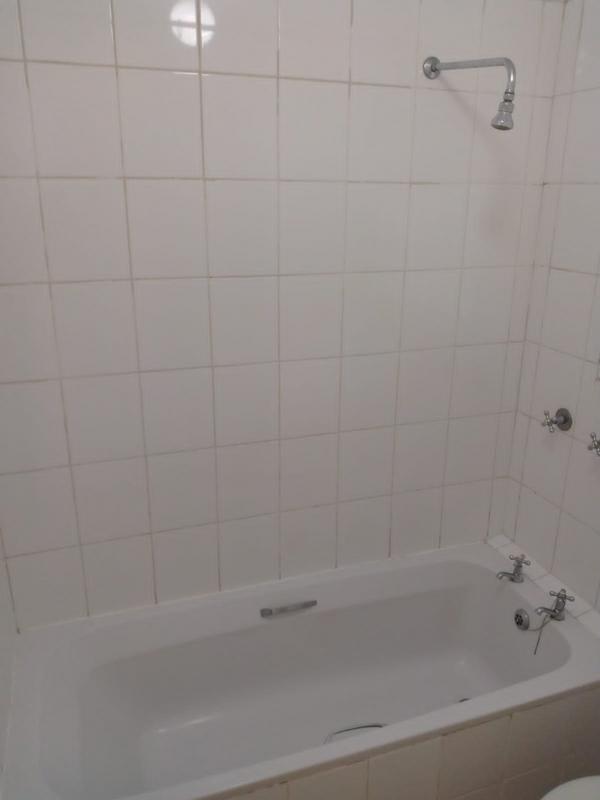 To Let 2 Bedroom Property for Rent in Athlone Western Cape